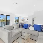 Riverside 3 Bedroom Sunny House In Surfers Paradise
