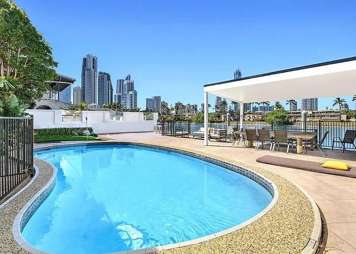 Riverside 3 Bedroom Sunny House In Surfers Paradise