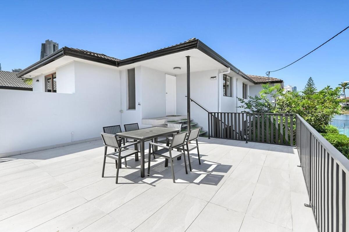 Riverside 3 Bedroom Sunny House In Surfers Paradise * Gold Coast