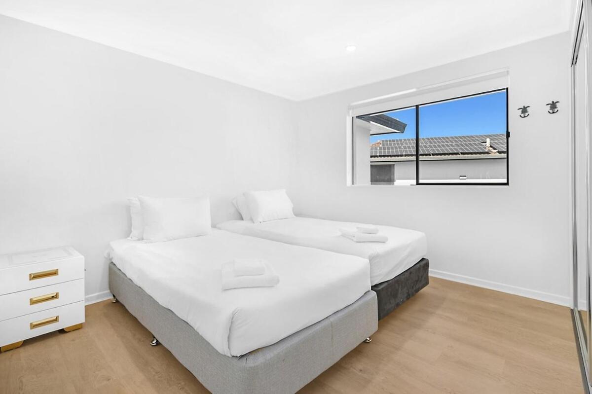 Riverside 3 Bedroom Sunny House In Surfers Paradise Holiday home *